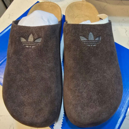 Pantoufles adidas marron
