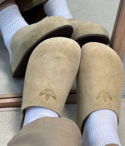 Pantoufles adidas beige